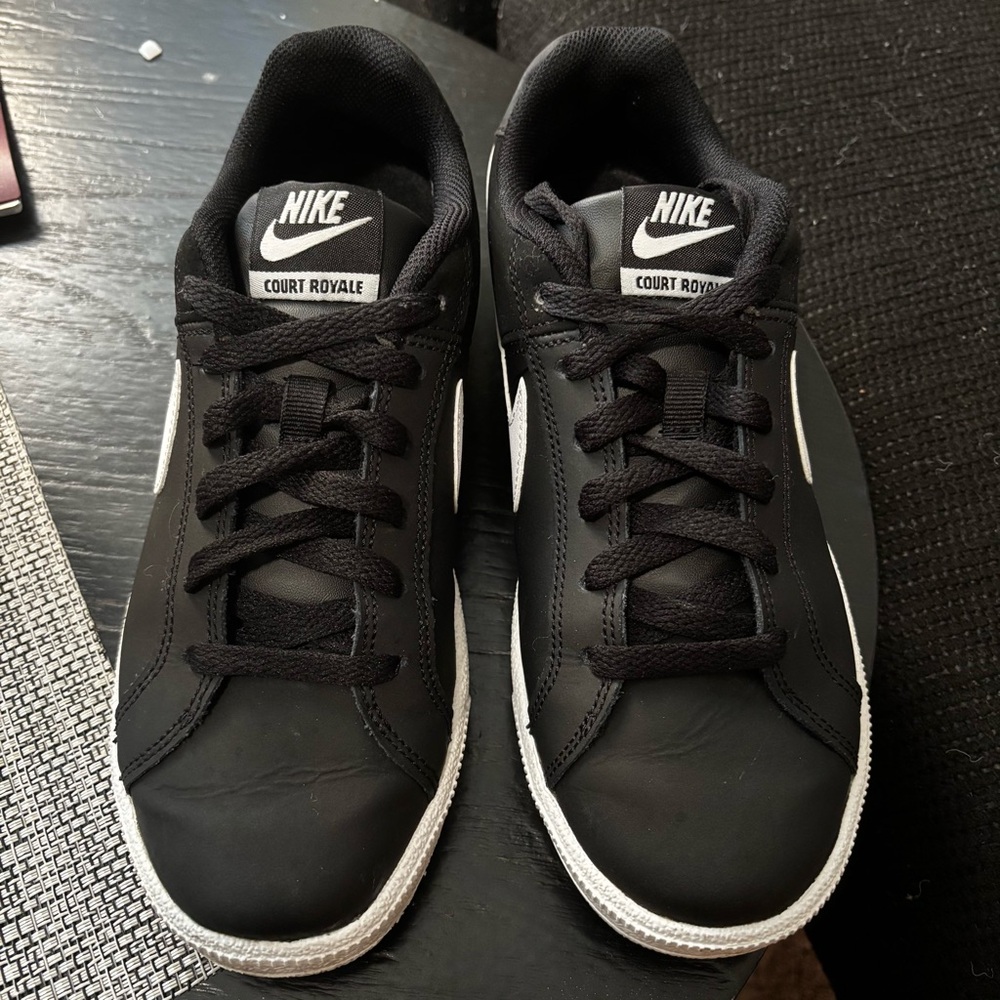 NIKE COURT ROYALE 2 NEXT NATURE SHOE